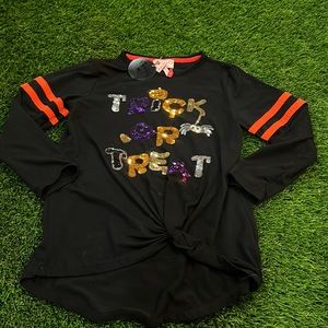 Girls 3/4 sleeve Halloween shirt with sequins